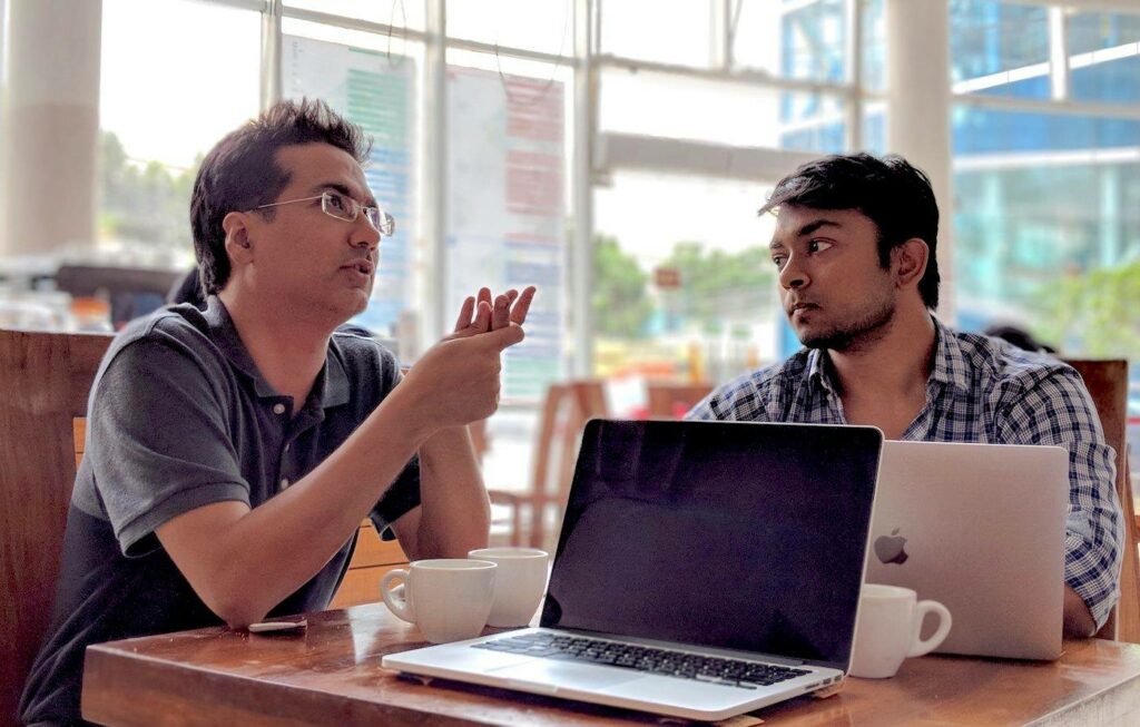 The current image has no alternative text. The file name is: 45153171_2090493381167911_8779061488309501952_n.jpg